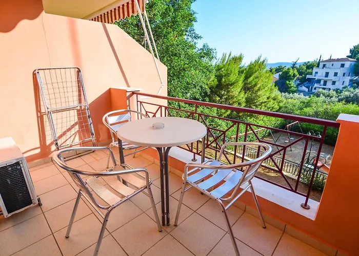 Epavlis Apart-hotel 3*