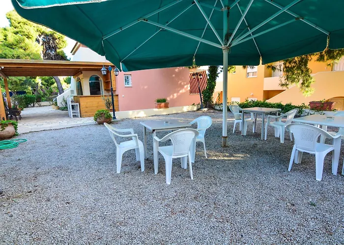 Apart-hotel Epavlis 3*