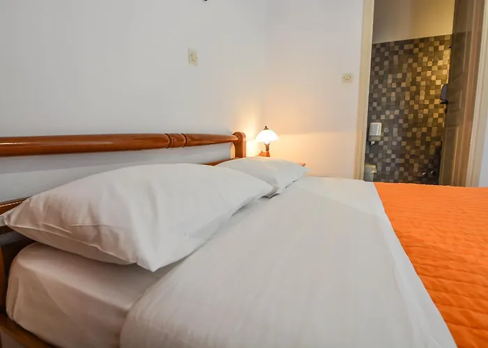Epavlis Apart-hotel 3*