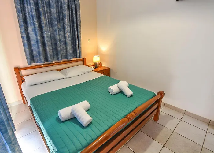 Apart-hotel Epavlis 3*