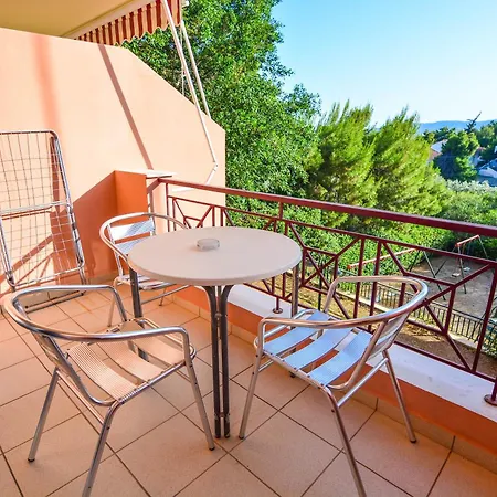 Epavlis Apart Otel 3*