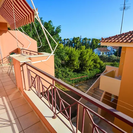 Aparthotel Epavlis 2*