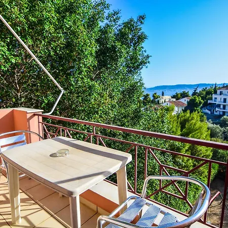 Epavlis Aparthotel