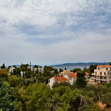 Epavlis Porto Cheli