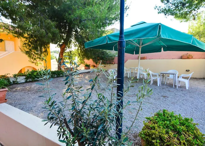 Epavlis פורטו הלי